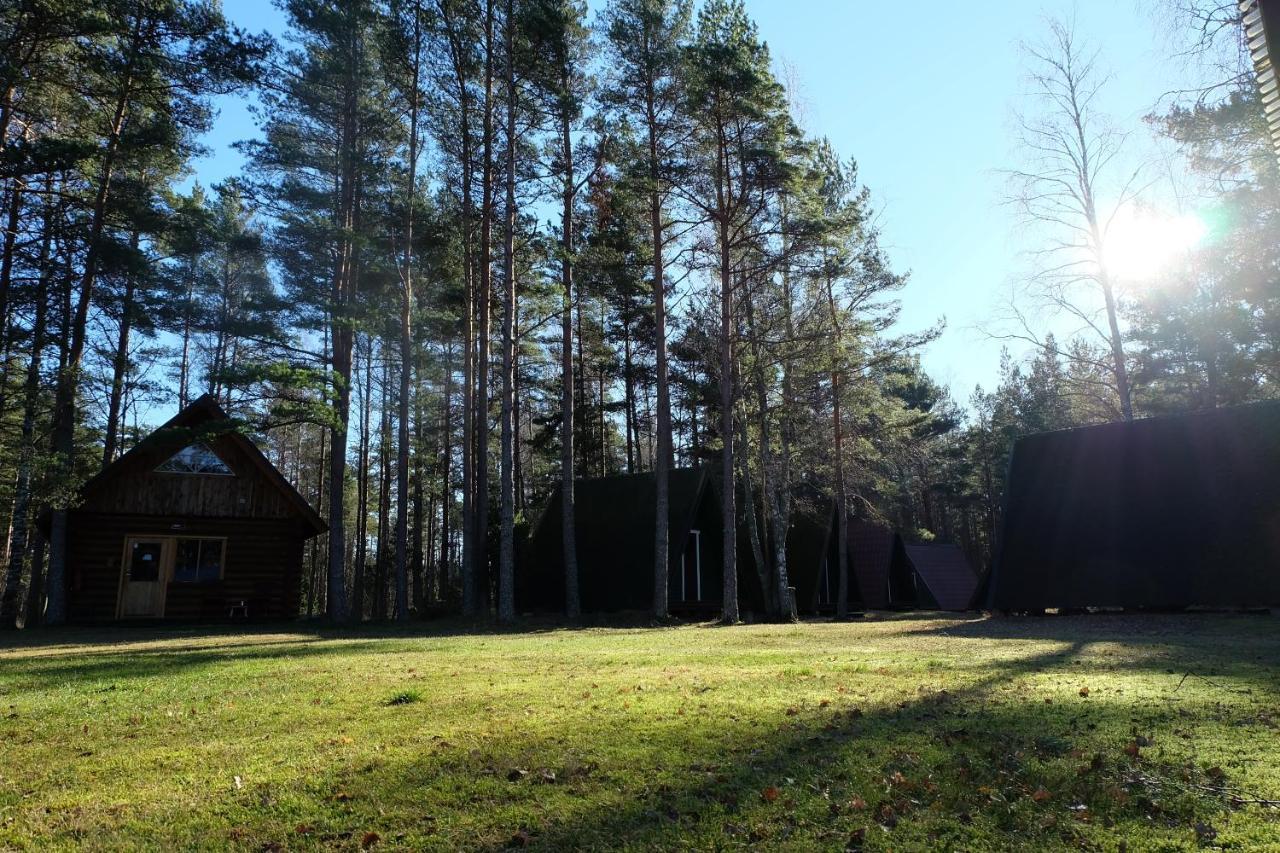 Tahkuna Puhkekeskus Hiiumaa Extérieur photo